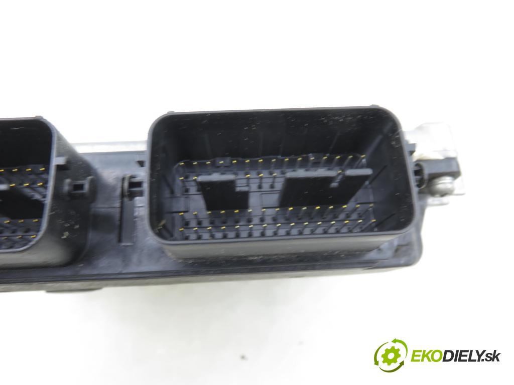 SUZUKI SX4 (EY, GY) CROSSOVER 2008 79,00 1.6 VVT 4x4 (RW 416) 107 - M16A 1586,00 Riadiaca jednotka Motor 3392079J23 ; MB1123002564