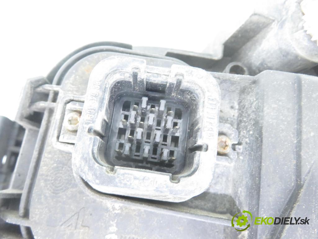 FORD MONDEO III (B5Y) LIFTBACK 2007 96,00 2.0 TDCi - FMBA 1998,00 Svetlo PP 1S7113005UF