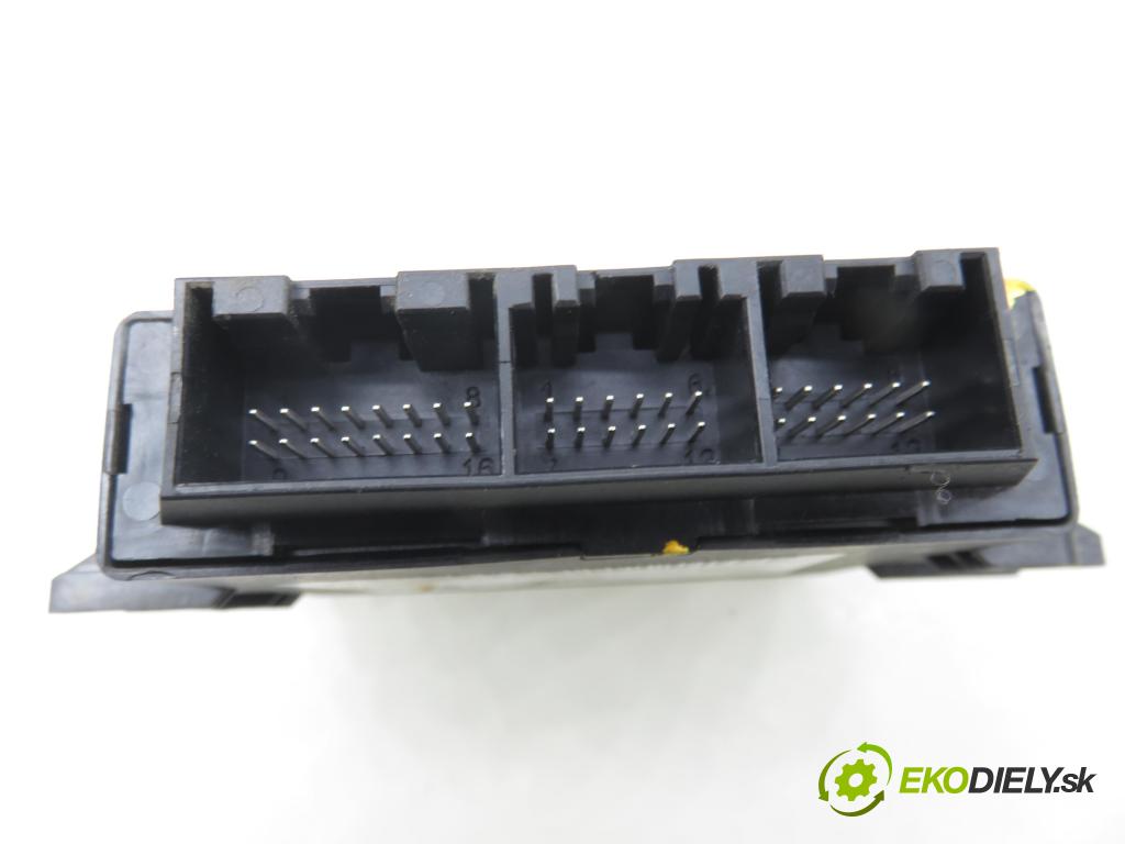 VW PASSAT B6 Variant (3C5) KOMBI 2006 103,00 2.0 TDI 16V - BKP 1968,00 MODUL 3C0919283C