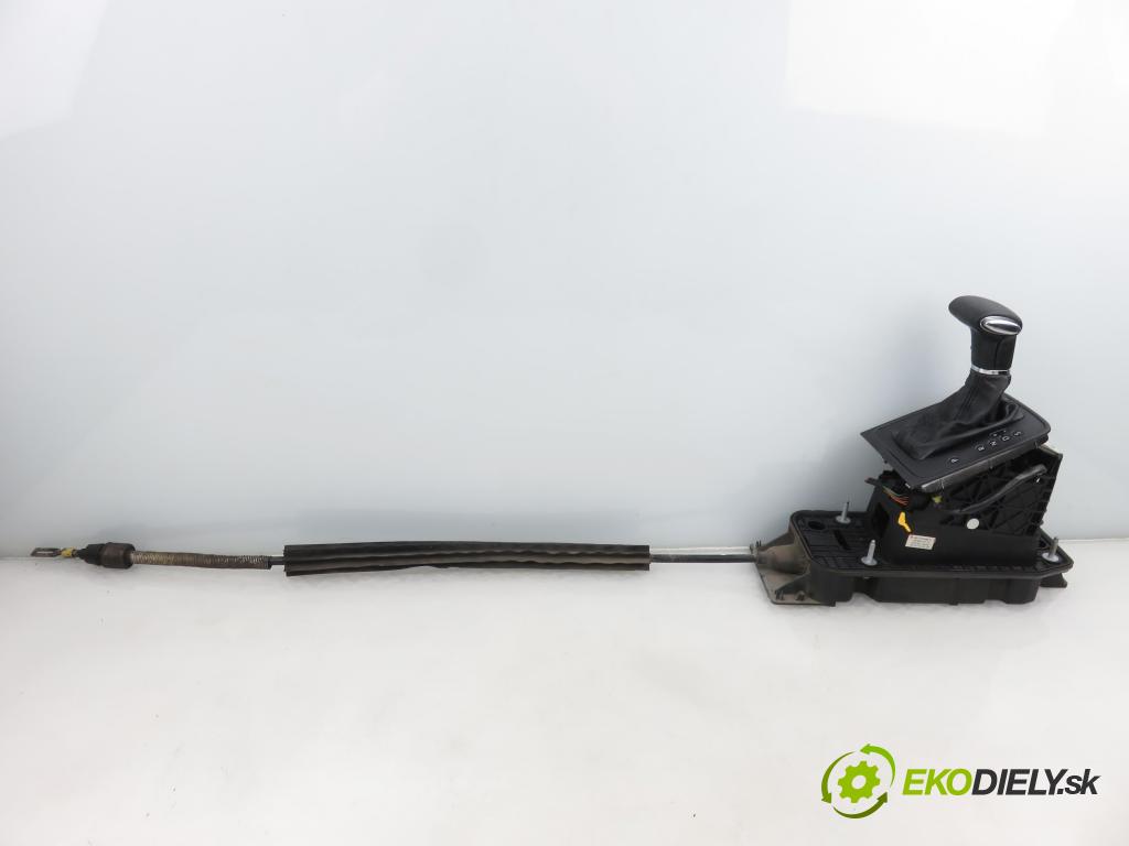 VW PASSAT B6 Variant (3C5) KOMBI 2006 103,00 2.0 TDI 16V - BKP 1968,00 ZVEDÁK: 3C1713025H