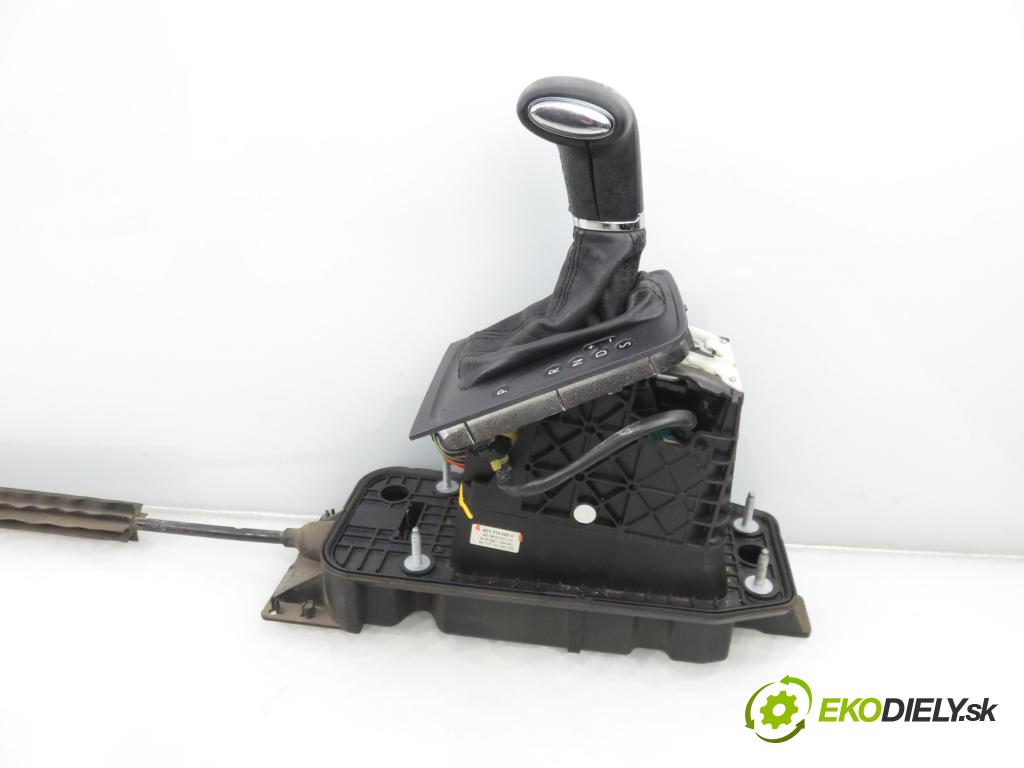 VW PASSAT B6 Variant (3C5) KOMBI 2006 103,00 2.0 TDI 16V - BKP 1968,00 ZVEDÁK: 3C1713025H