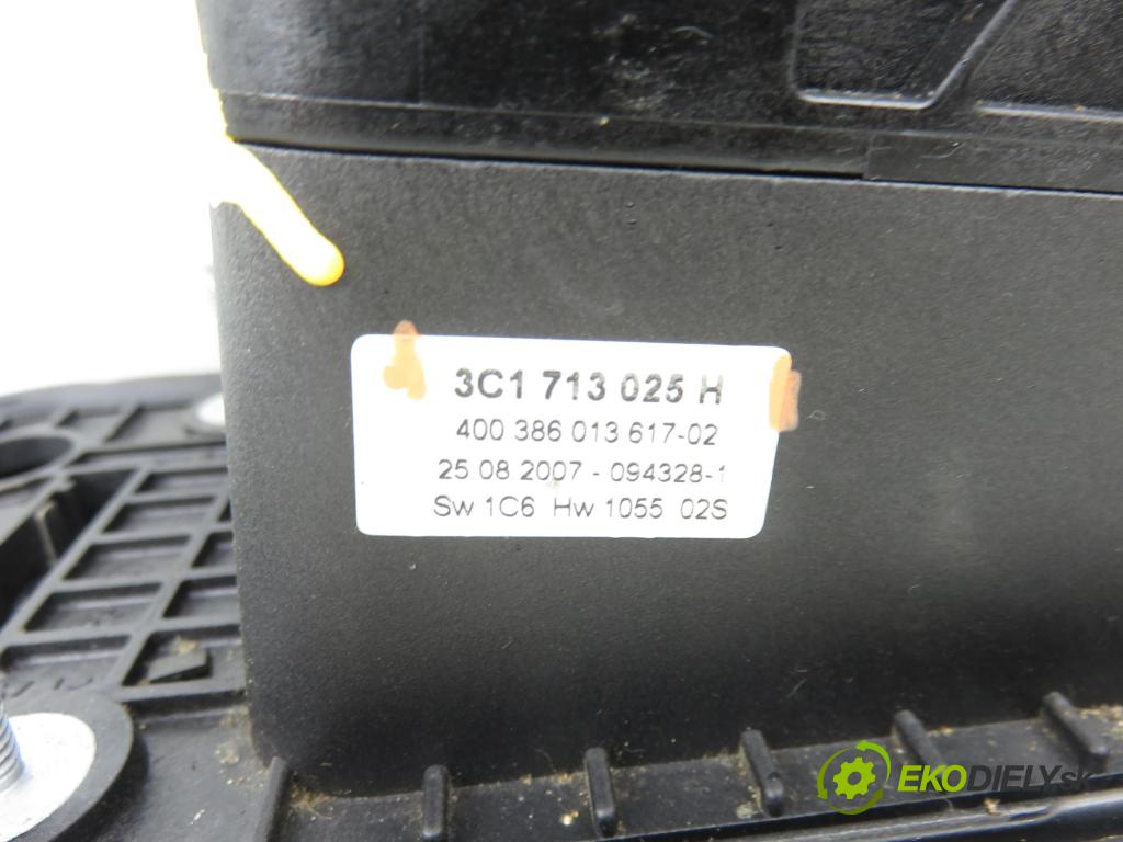 VW PASSAT B6 Variant (3C5) KOMBI 2006 103,00 2.0 TDI 16V - BKP 1968,00 ZVEDÁK: 3C1713025H