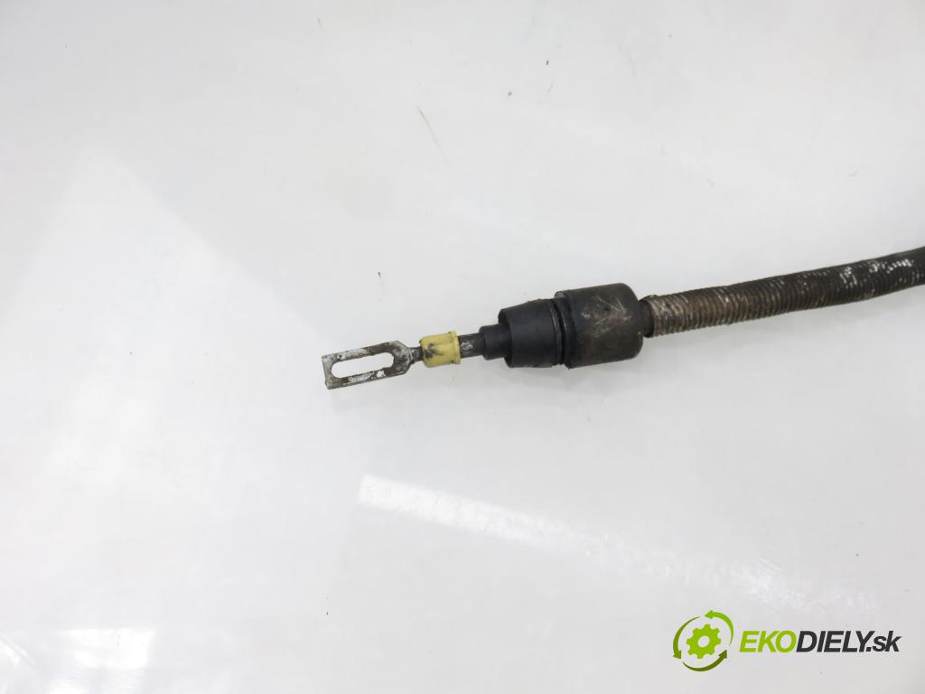 VW PASSAT B6 Variant (3C5) KOMBI 2006 103,00 2.0 TDI 16V - BKP 1968,00 ZVEDÁK: 3C1713025H