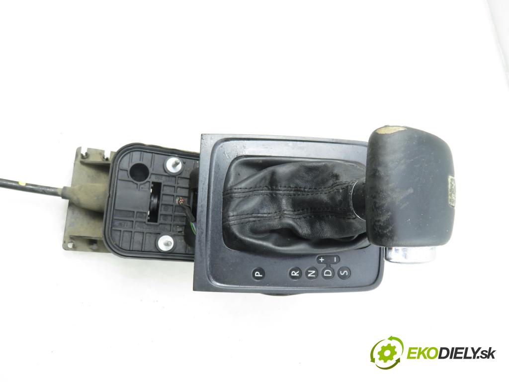 VW PASSAT B6 Variant (3C5) KOMBI 2006 103,00 2.0 TDI 16V - BKP 1968,00 ZVEDÁK: 3C1713025H