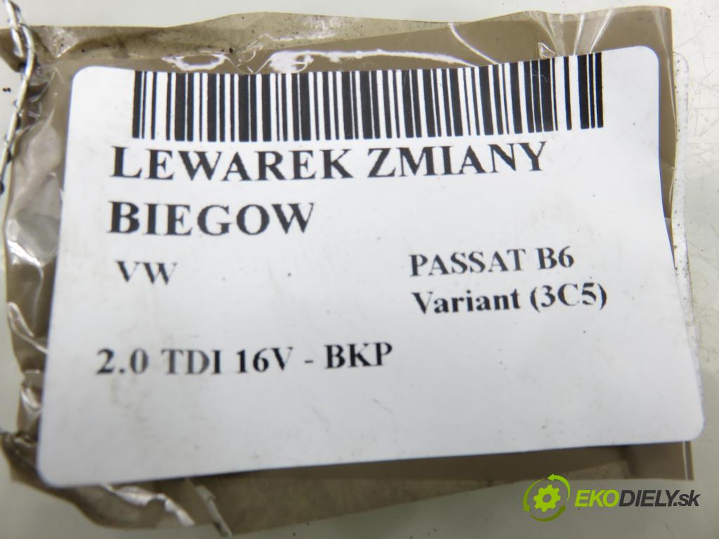 VW PASSAT B6 Variant (3C5) KOMBI 2006 103,00 2.0 TDI 16V - BKP 1968,00 ZVEDÁK: 3C1713025H