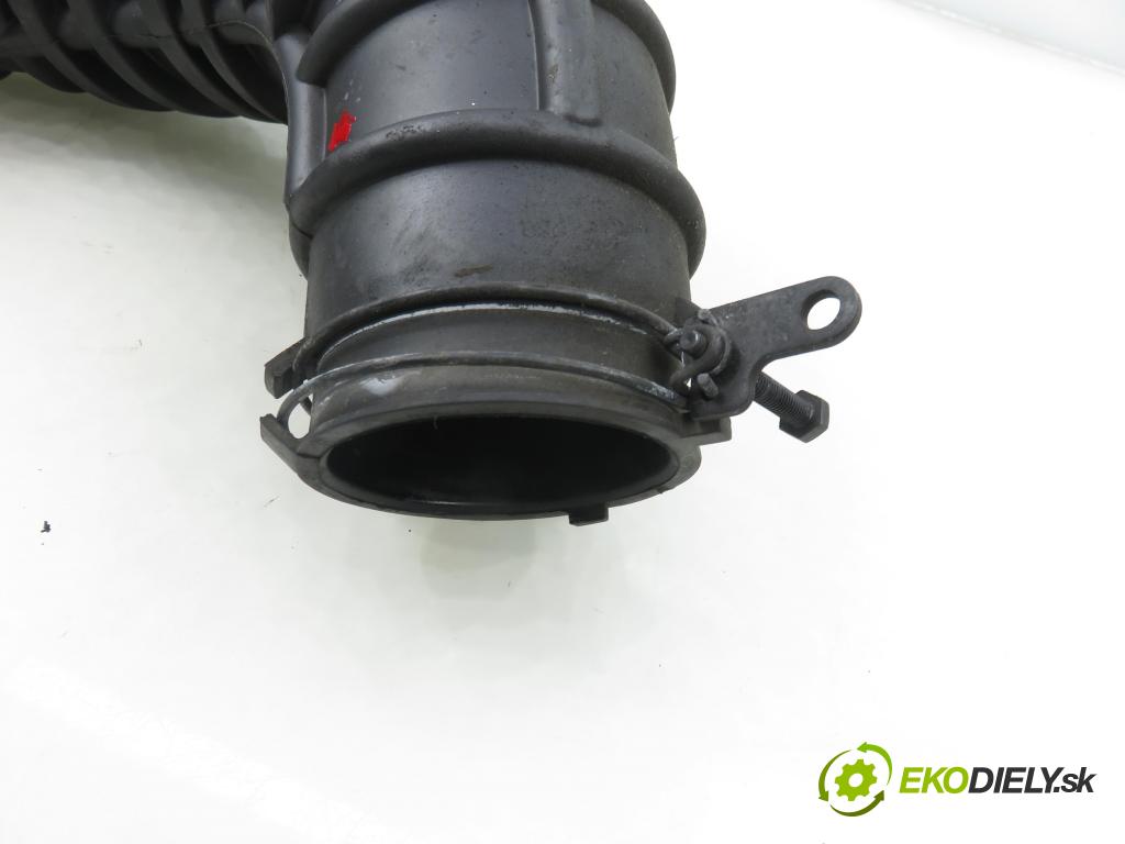 HYUNDAI i40 CW (VF) KOMBI 2012 100,00 1.7 CRDi 136 - D4FD 1685,00 Rúra prívodu vzduchu 281303Z300 ; 281383Z300