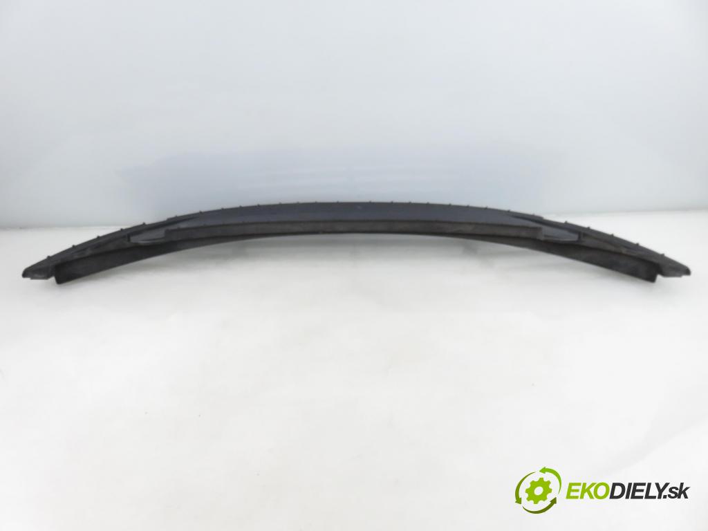 HYUNDAI i40 CW (VF) KOMBI 2012 100,00 1.7 CRDi 136 - D4FD 1685,00 Mriežky nárazníka MEDIAN: