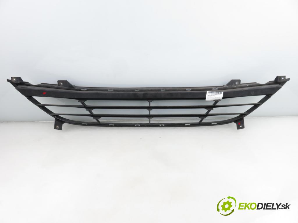 HYUNDAI i40 CW (VF) KOMBI 2012 100,00 1.7 CRDi 136 - D4FD 1685,00 Mriežky nárazníka MEDIAN: