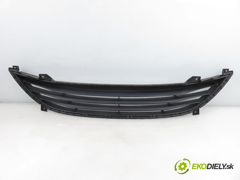 HYUNDAI i40 CW (VF) KOMBI 2012 100,00 1.7 CRDi 136 - D4FD 1685,00 Mriežky nárazníka MEDIAN: