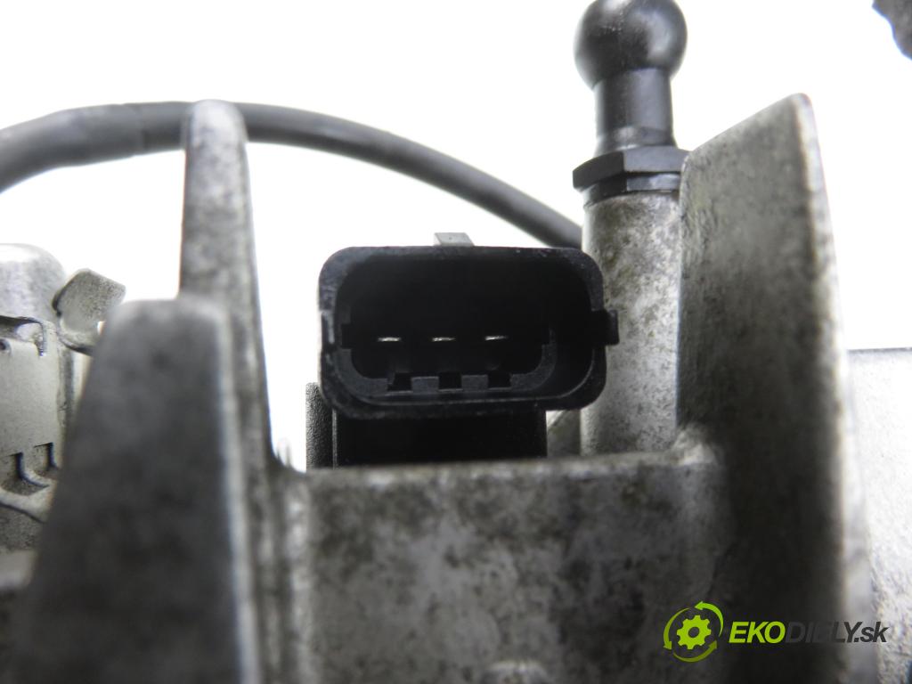 MERCEDES-BENZ KLASA C T-Model (S203) KOMBI 2005 90,00 C 200 CDI (203.207) 122 - OM 646.962 2148,00 kryt Ventilů 6462210001