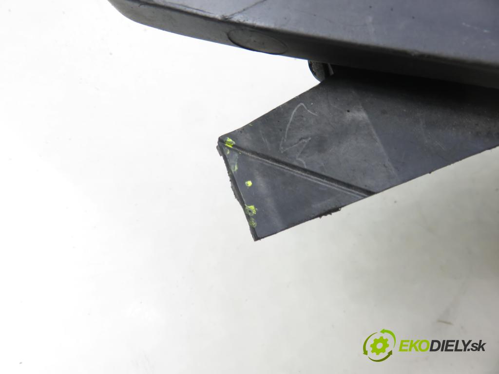 HYUNDAI i40 CW (VF) KOMBI 2012 100,00 1.7 CRDi 136 - D4FD 1685,00 Svetlo LP