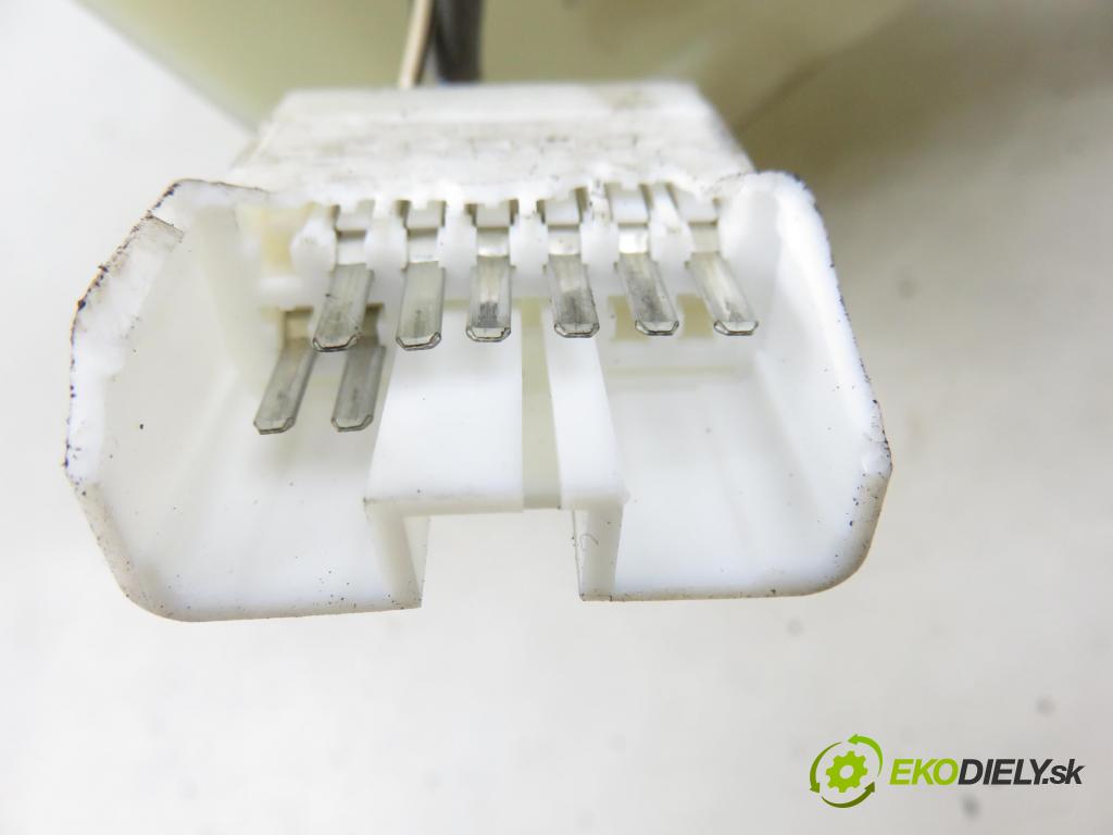 HYUNDAI i40 CW (VF) KOMBI 2012 100,00 1.7 CRDi 136 - D4FD 1685,00 ZVEDÁK: