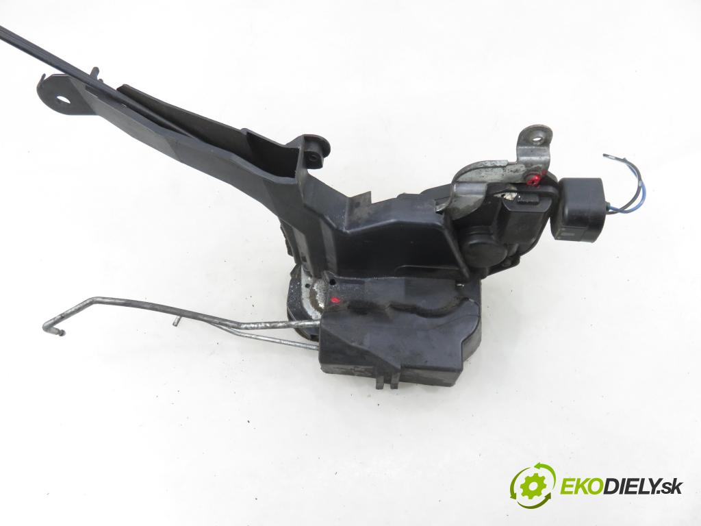 TOYOTA AVENSIS VERSO (_M2_) MINIVAN 2003 85,00 2.0 D (CLM20_) - 1CD-FTV 1995,00 zámok