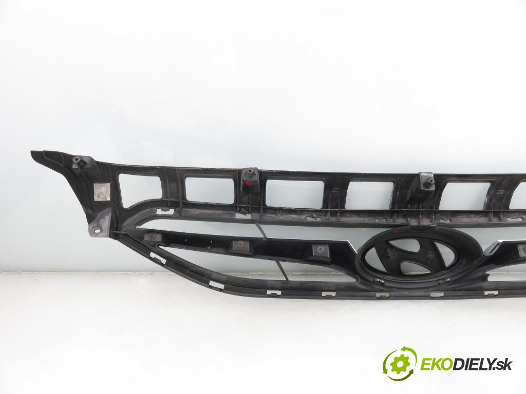 HYUNDAI i40 CW (VF) KOMBI 2012 100,00 1.7 CRDi 136 - D4FD 1685,00 Mriežka / maska 863513Z000