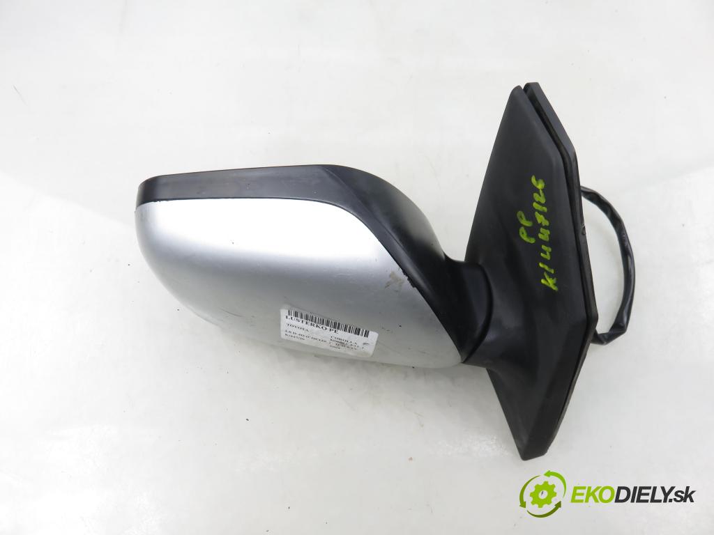 TOYOTA COROLLA kombi (_E12_) KOMBI 2004 66,00 2.0 D-4D (CDE120_) - 1CD-FTV 1995,00 Spätné zrkadlo