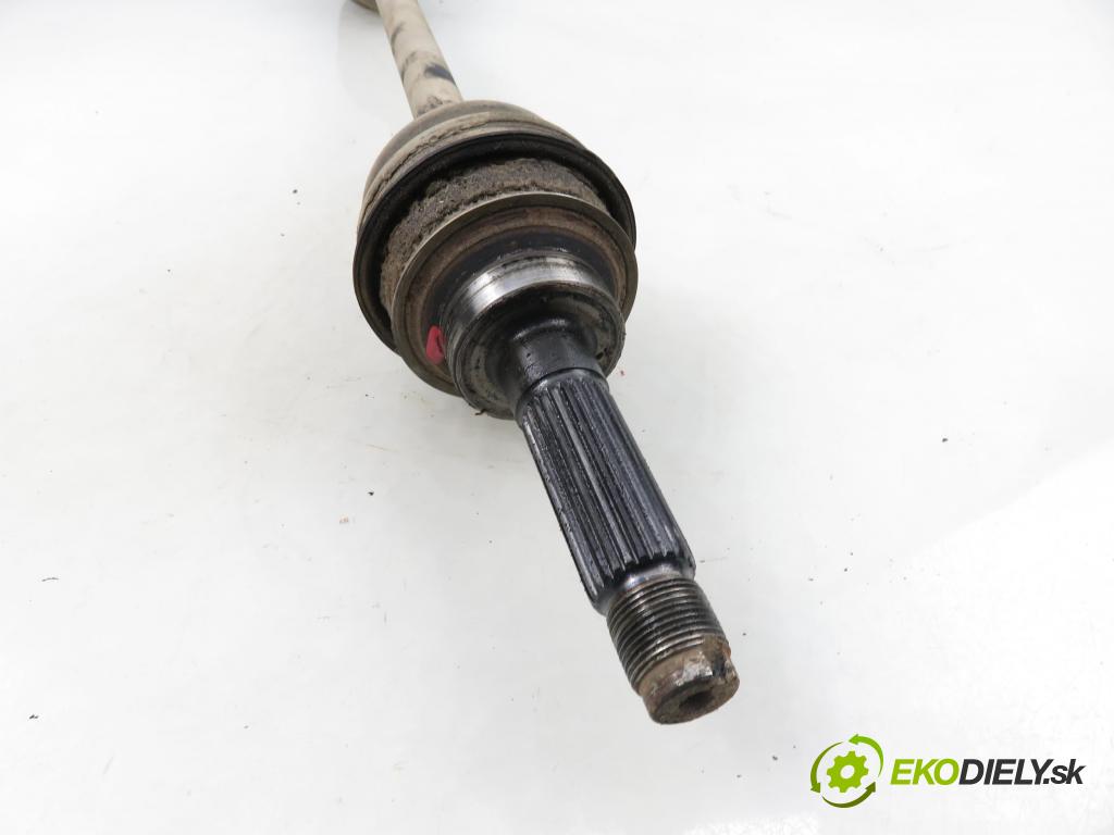 SUBARU IMPREZA kombi (GG) KOMBI 2005 123,00 2.5 167 2457,00 Poloos pravé zadné