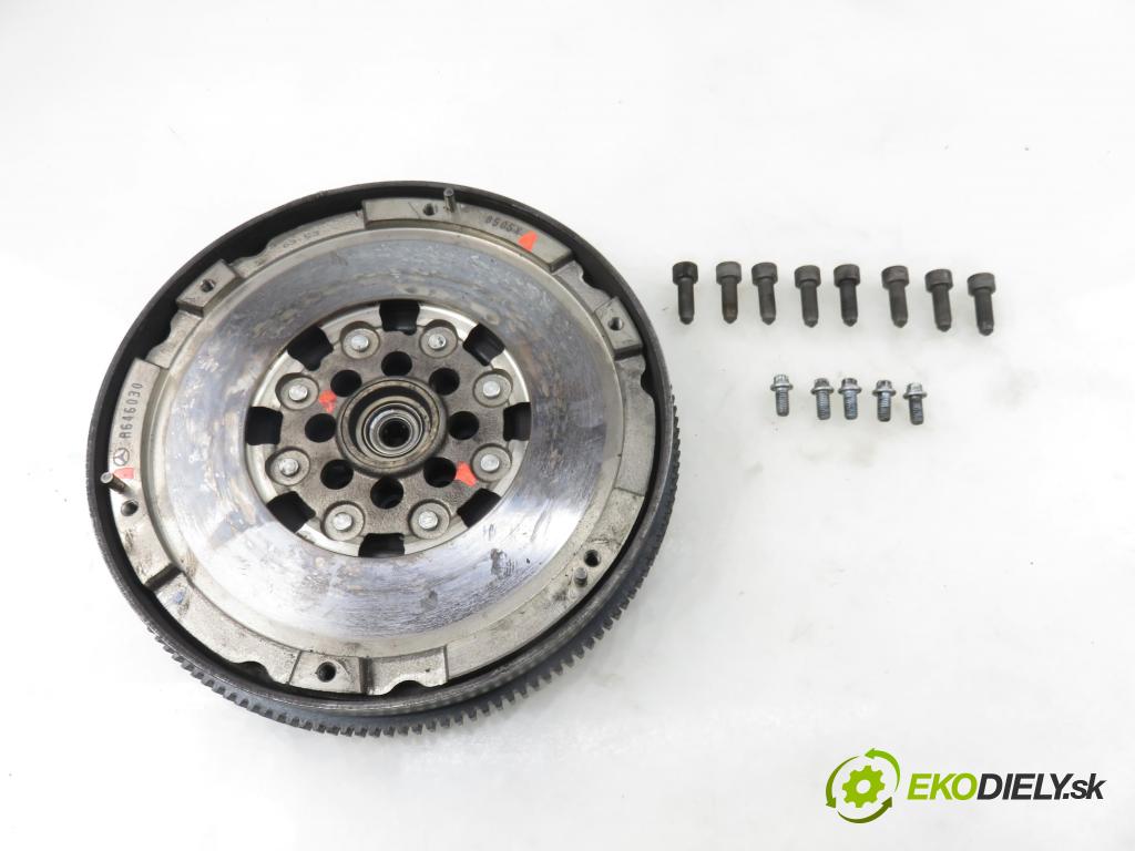 MERCEDES-BENZ KLASA C T-Model (S203) KOMBI 2005 90,00 C 200 CDI (203.207) 122 - OM 646.962 2148,00 Koleso dvojhmota A6460300505X