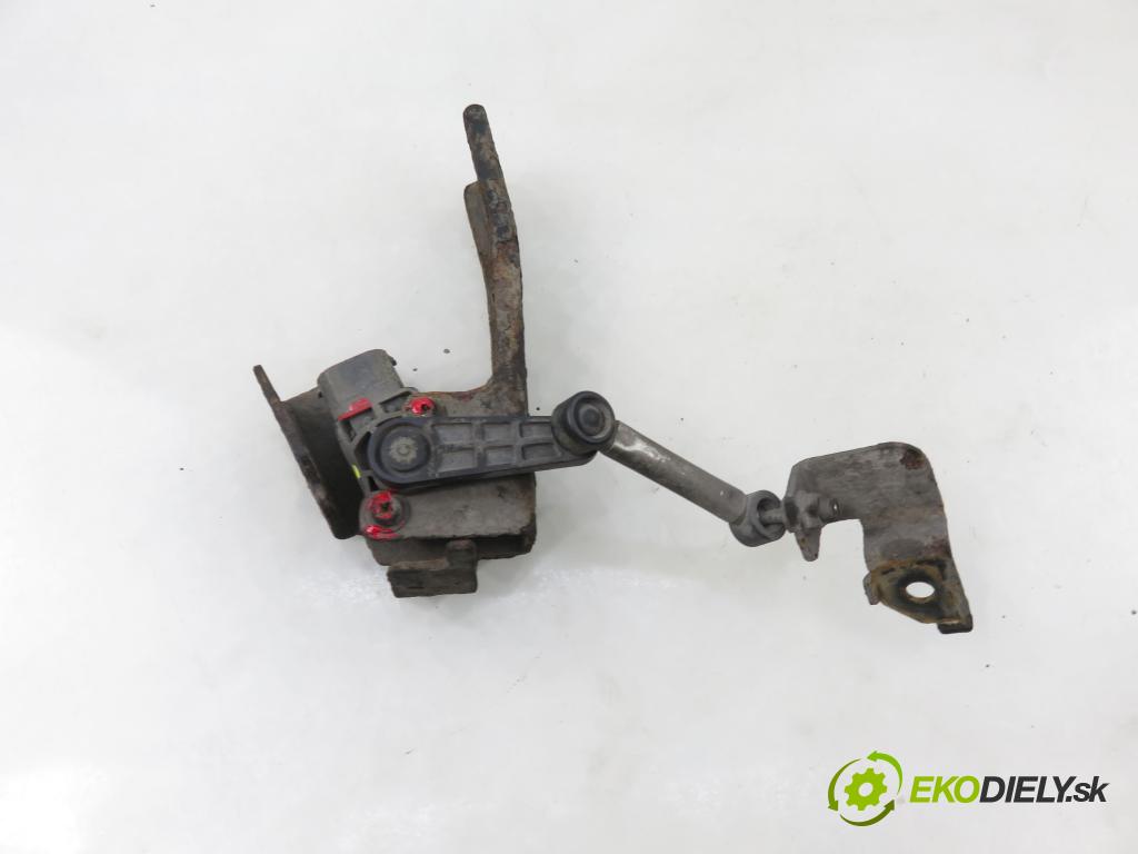 HYUNDAI i40 CW (VF) KOMBI 2012 100,00 1.7 CRDi 136 - D4FD 1685,00 Snímač polohy XENON 921903Z000