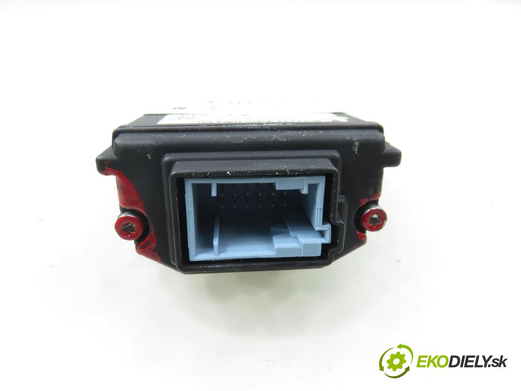 HYUNDAI i40 CW (VF) KOMBI 2012 100,00 1.7 CRDi 136 - D4FD 1685,00 KAMERA 958953Z000 ; 225664115