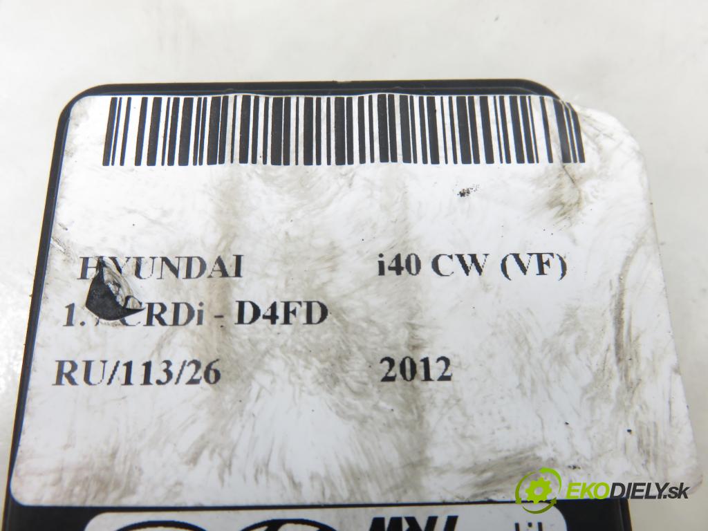HYUNDAI i40 CW (VF) KOMBI 2012 100,00 1.7 CRDi 136 - D4FD 1685,00 KAMERA 958953Z000 ; 225664115
