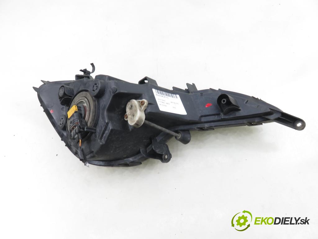 HYUNDAI i40 CW (VF) KOMBI 2012 100,00 1.7 CRDi 136 - D4FD 1685,00 Hmlové svetlo, hmlovka L 922013Z010