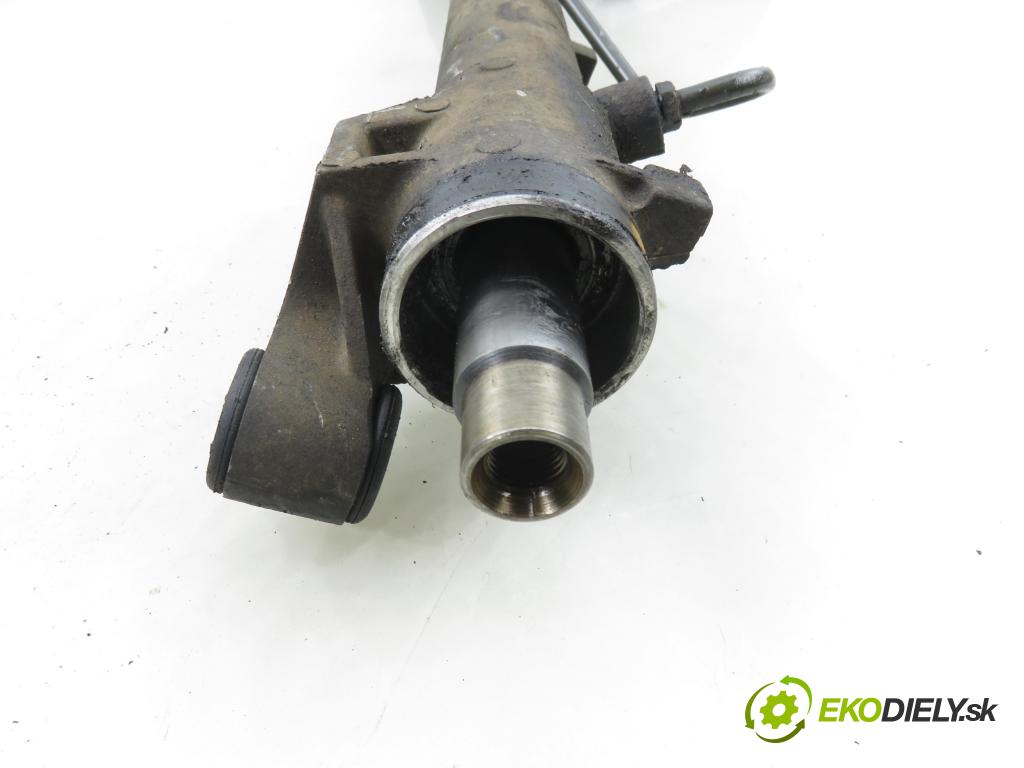 VOLVO V50 (MW) KOMBI 2006 100,00 2.0 D 136 - D 4204 T (PSA) 1997,00 řízení ZE posilovačem P30741425