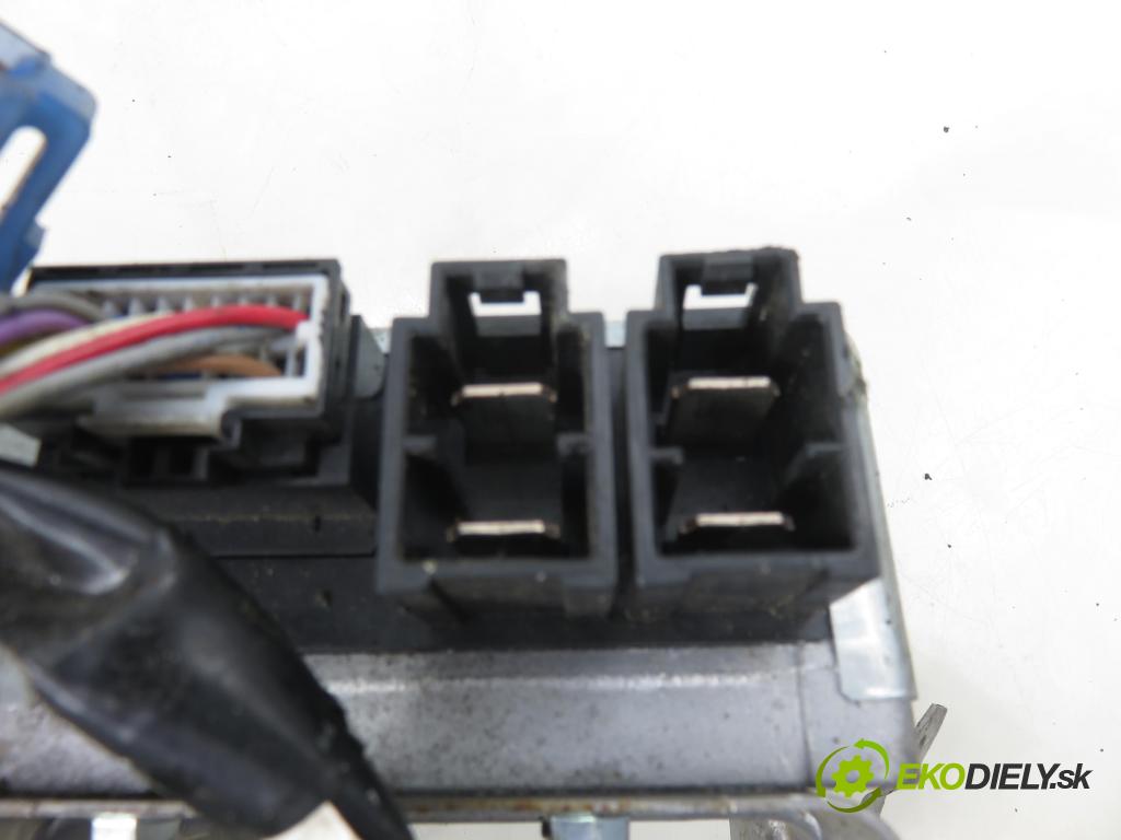 SUZUKI SWIFT III (MZ, EZ) HB 2006 68,00 1.3 4x4 (RS 413) - M13A 1328,00 Riadenie ZE riadením 63J8 ; 3872063J10 ; Q1T23882M