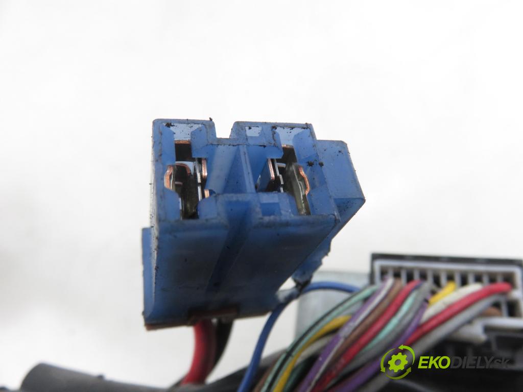 SUZUKI SWIFT III (MZ, EZ) HB 2006 68,00 1.3 4x4 (RS 413) - M13A 1328,00 Riadenie ZE riadením 63J8 ; 3872063J10 ; Q1T23882M