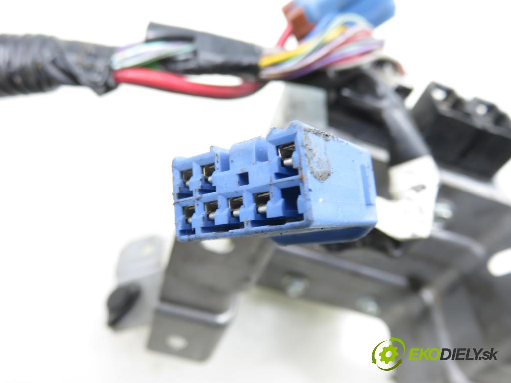 SUZUKI SWIFT III (MZ, EZ) HB 2006 68,00 1.3 4x4 (RS 413) - M13A 1328,00 Riadenie ZE riadením 63J8 ; 3872063J10 ; Q1T23882M