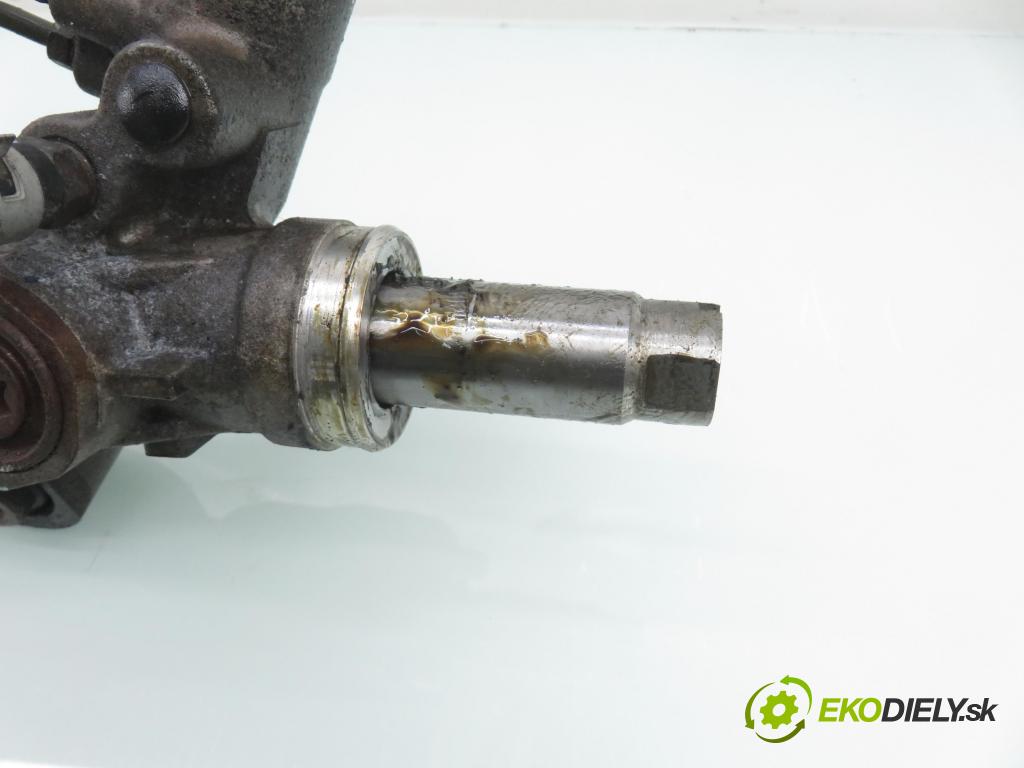 NISSAN NP300 NAVARA (D40) PICK-UP 2006 126,00 2.5 dCi 171 2488,00 Riadenie ZE riadením