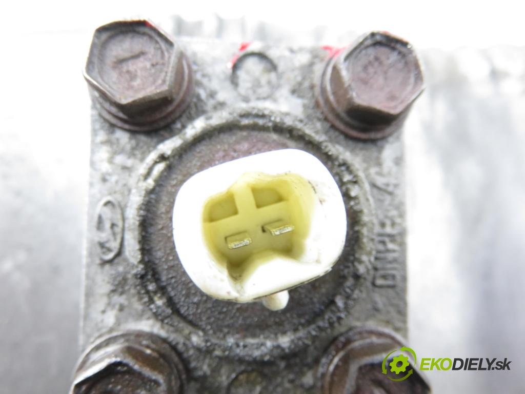 HYUNDAI SANTA FÉ I (SM) SUV 2004 83,00 2.0 CRDi 4x4 113 - D4EA 1991,00 vana olejová  (Olejová vana)