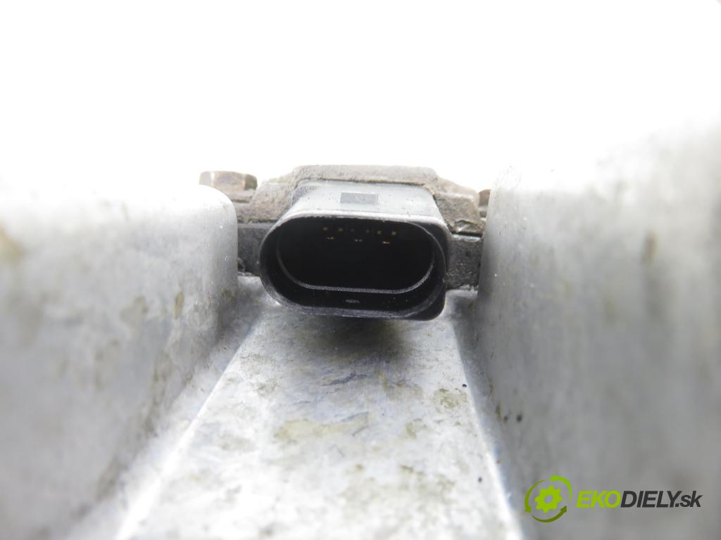 AUDI A4 (8E2, B6) SEDAN 2003 132,00 2.5 TDI V6 180 quattro - AKE 2496,00 Vaňa olejová 113652 (Olejová vaňa)