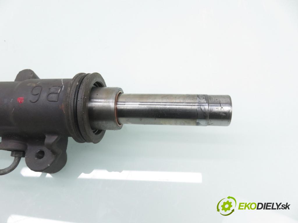 AUDI A4 Avant (8E5, B6) KOMBI 2003 96,00 1.9 TDI PD 130 - AVF 1896,00 Riadenie ZE riadením 8E1422053A ; 7853974123