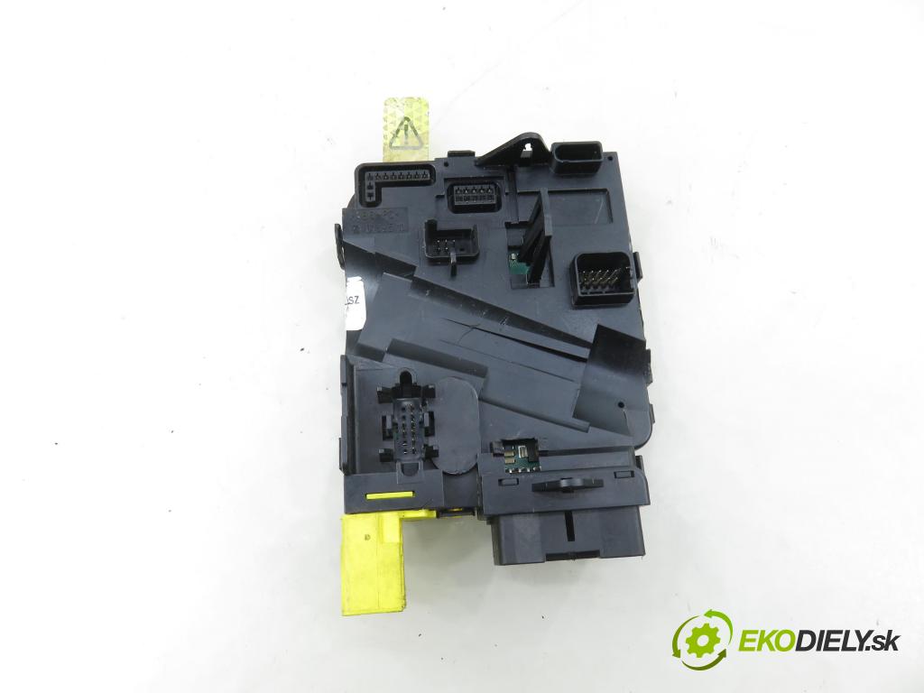 AUDI A3 (8P1) HB 2003 77,00 1.9 TDI PD 105 - BKC 1896,00 Snímač KATA ABSTRAKTNÍ: 8P0953549F