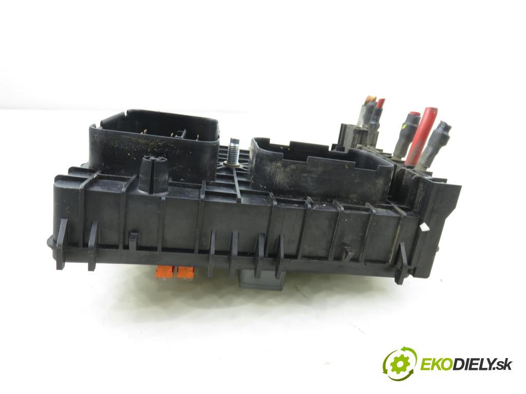 AUDI A3 (8P1) HB 2003 77,00 1.9 TDI PD 105 - BKC 1896,00 MODUL BSI 1K0937124H