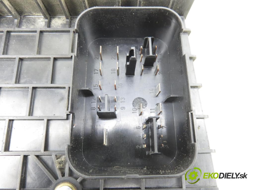 AUDI A3 (8P1) HB 2003 77,00 1.9 TDI PD 105 - BKC 1896,00 MODUL BSI 1K0937124H