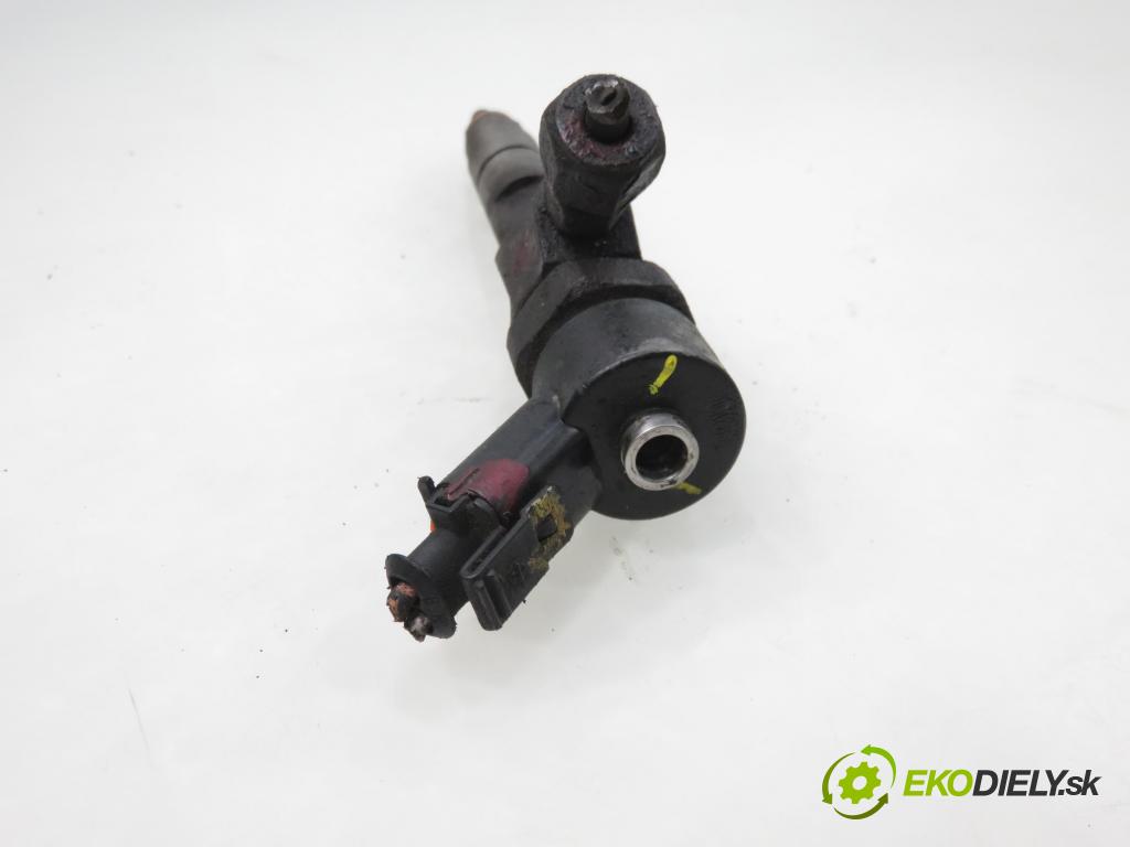 RENAULT TRAFIC II Skrzynia (FL) FURGON 2002 74,00 1.9 dCi - F9Q 760 1870,00 vstrekovač 0445110021 ; 7700111014 (Vstrekovač paliva)