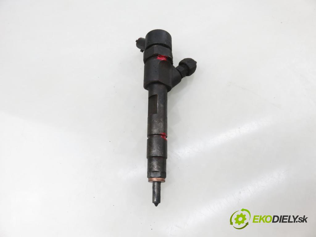 RENAULT TRAFIC II Skrzynia (FL) FURGON 2002 74,00 1.9 dCi - F9Q 760 1870,00 vstrekovač 0445110021 ; 7700111014 (Vstrekovač paliva)