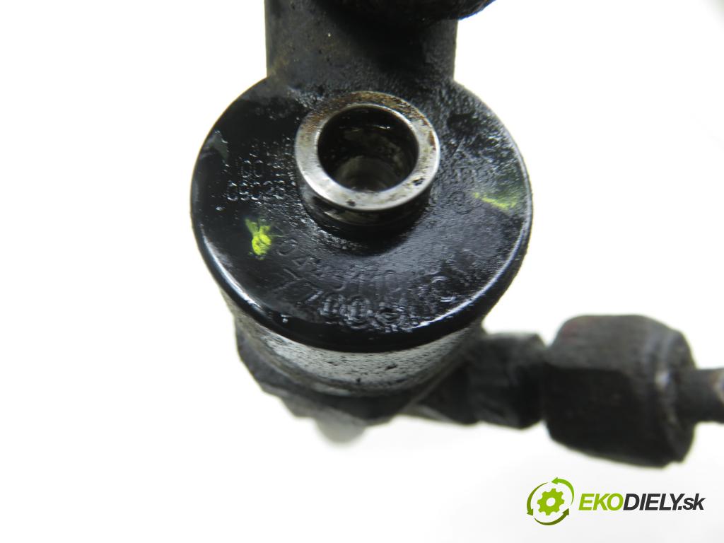 RENAULT TRAFIC II Skrzynia (FL) FURGON 2002 74,00 1.9 dCi - F9Q 760 1870,00 vstrekovač 0445110021 ; 7700111014 (Vstrekovač paliva)