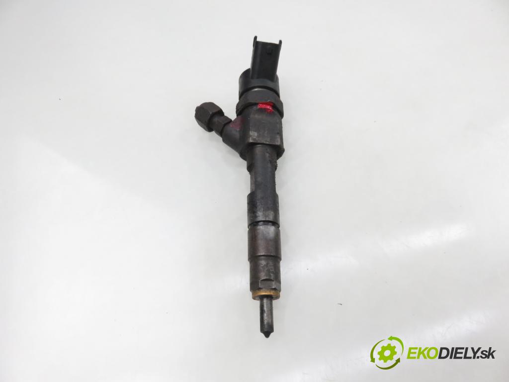 RENAULT TRAFIC II Skrzynia (FL) FURGON 2002 74,00 1.9 dCi - F9Q 760 1870,00 vstrekovač 0445110021 ; 7700111014 (Vstrekovač paliva)