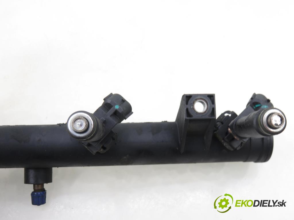 CITROEN C4 Picasso I (UD_) MINIVAN 2007 92,00 1.8 i 16V - 6FY (EW7A) 1749,00 Lišta vstrekovacia 9628084680 (Vstrekovacia lišta)