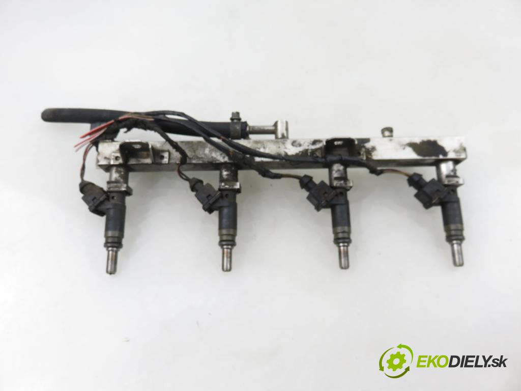 BMW 3 (E46) SEDAN 2005 85,00 316 i - N46 B18 A 1796,00 lišta vstřikovací 7521634 ; 7521633 ; 7506158 (Vstřikovací lišta)