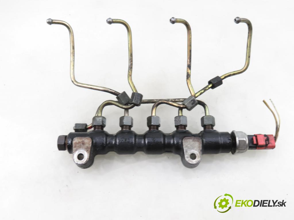 FORD FIESTA V (JH_, JD_) HB 2004 50,00 1.4 TDCi 68 - F6JB 1399,00 Lišta vstrekovacia 9642503380 ; 55PP0201 ; 5WS40039 (Vstrekovacia lišta)