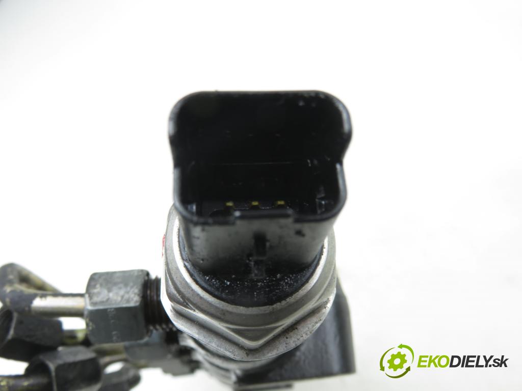 FORD FIESTA V (JH_, JD_) HB 2004 50,00 1.4 TDCi 68 - F6JB 1399,00 Lišta vstrekovacia 9642503380 ; 55PP0201 ; 5WS40039 (Vstrekovacia lišta)