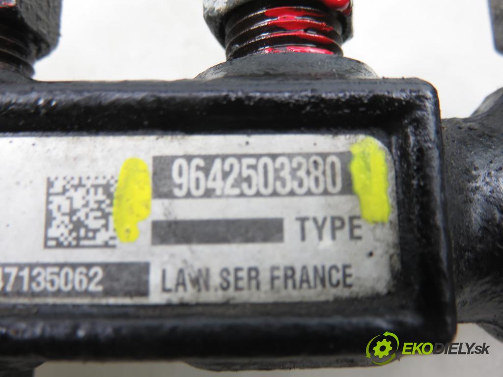 FORD FIESTA V (JH_, JD_) HB 2004 50,00 1.4 TDCi 68 - F6JB 1399,00 Lišta vstrekovacia 9642503380 ; 55PP0201 ; 5WS40039 (Vstrekovacia lišta)