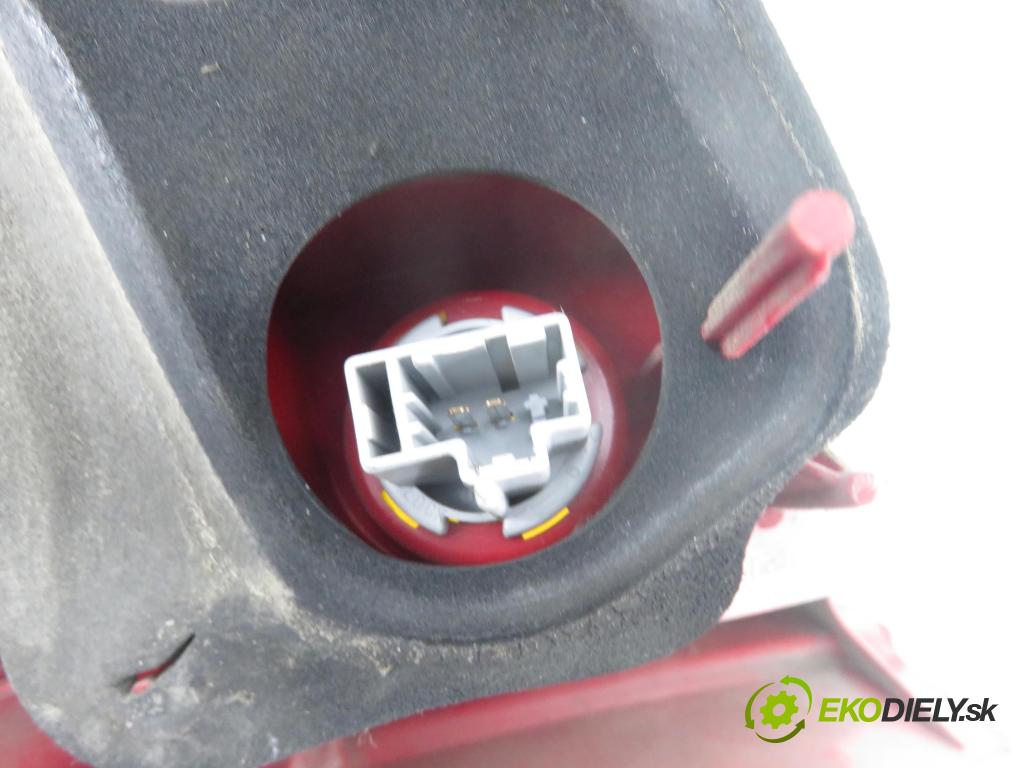 MAZDA 2 (DY) HB 2004 59,00 1.4 - FXJA 1388,00 Svetlo ľavé zadné 3M7113405AM