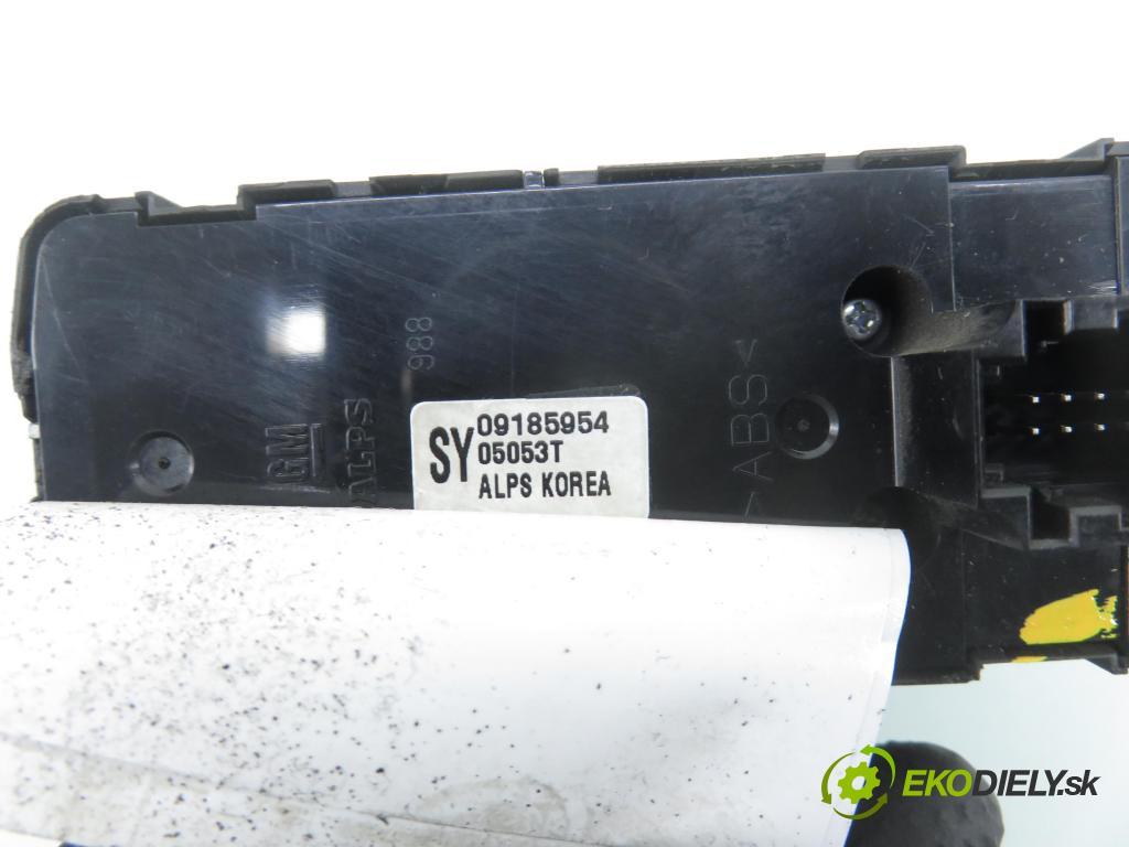 OPEL VECTRA C GTS (Z02) LIFTBACK 2005 114,00 2.2 direct 155 - Z 22 YH 2198,00 Panel ovládania okien 09185954