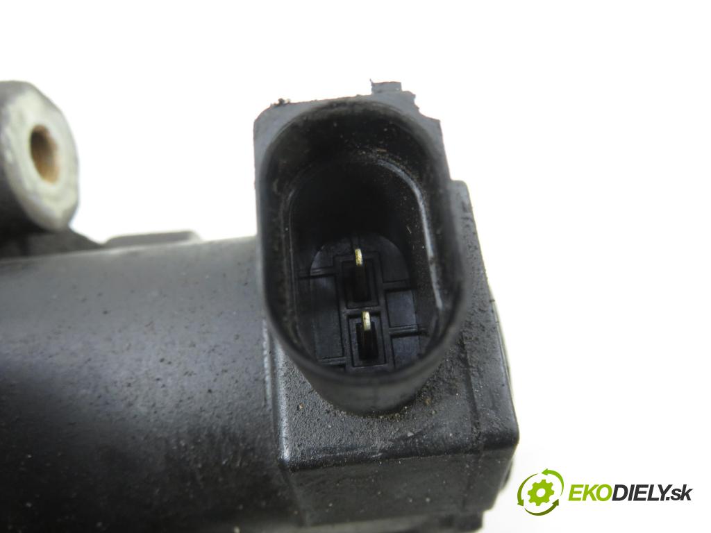 HYUNDAI i40 CW (VF) KOMBI 2012 100,00 1.7 CRDi 136 - D4FD 1685,00 Brzdič strmeň LT BC152009 ; BC412204