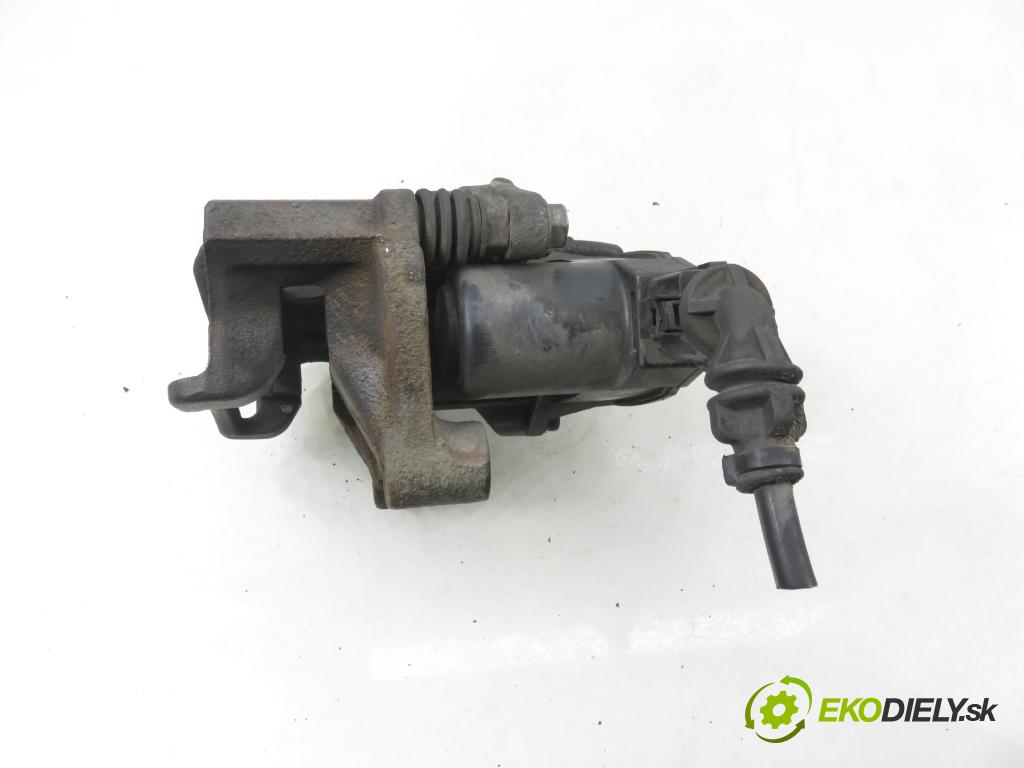 HYUNDAI i40 CW (VF) KOMBI 2012 100,00 1.7 CRDi 136 - D4FD 1685,00 Brzdič strmeň pravé zadné BC152009 ; BC412204