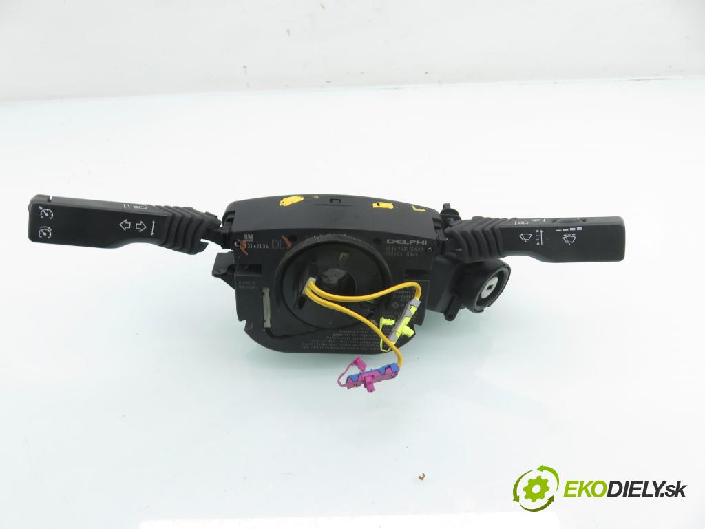 OPEL VECTRA C GTS (Z02) LIFTBACK 2005 114,00 2.2 direct 155 - Z 22 YH 2198,00 páčka/prepínač 13162134DL